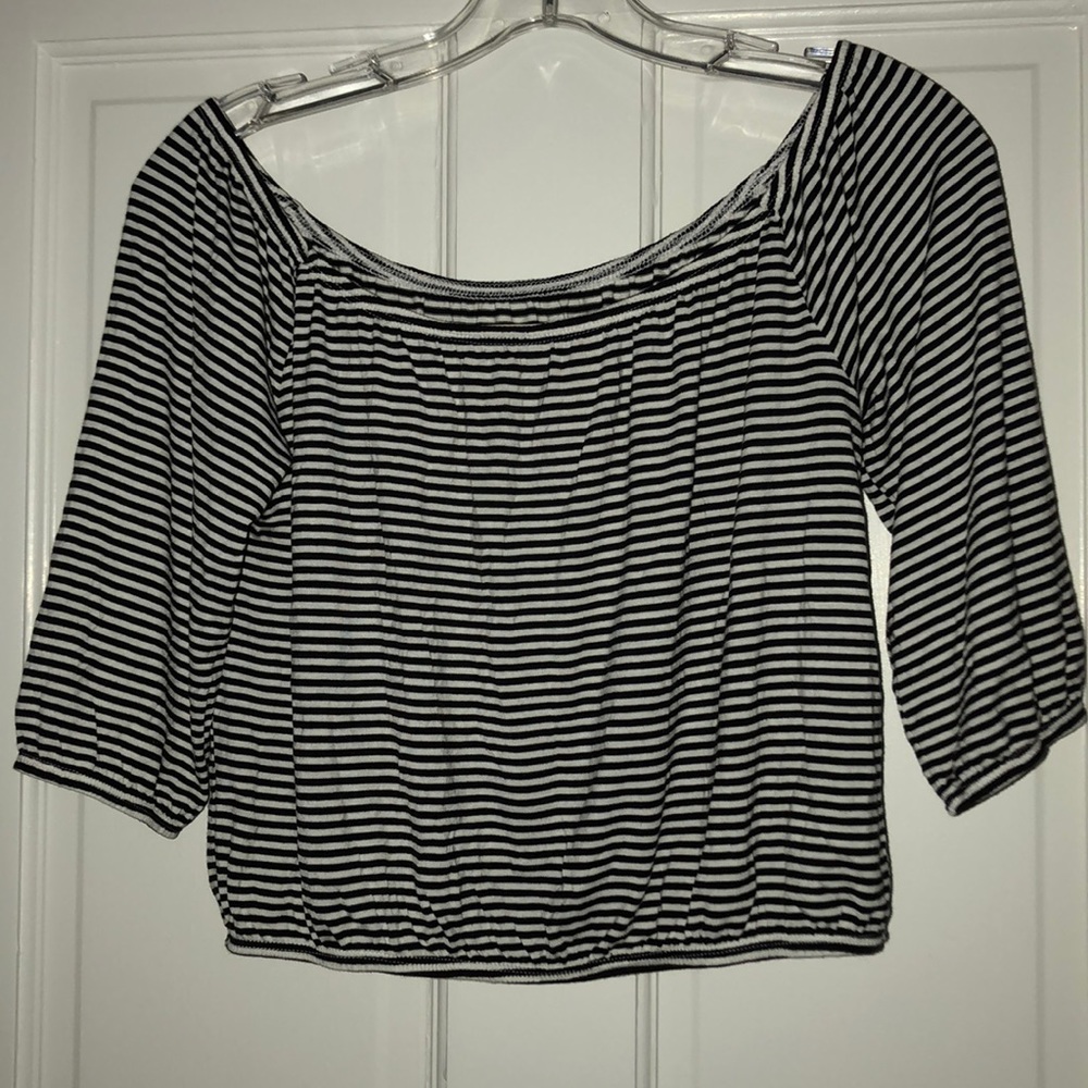hollister off the shoulder top